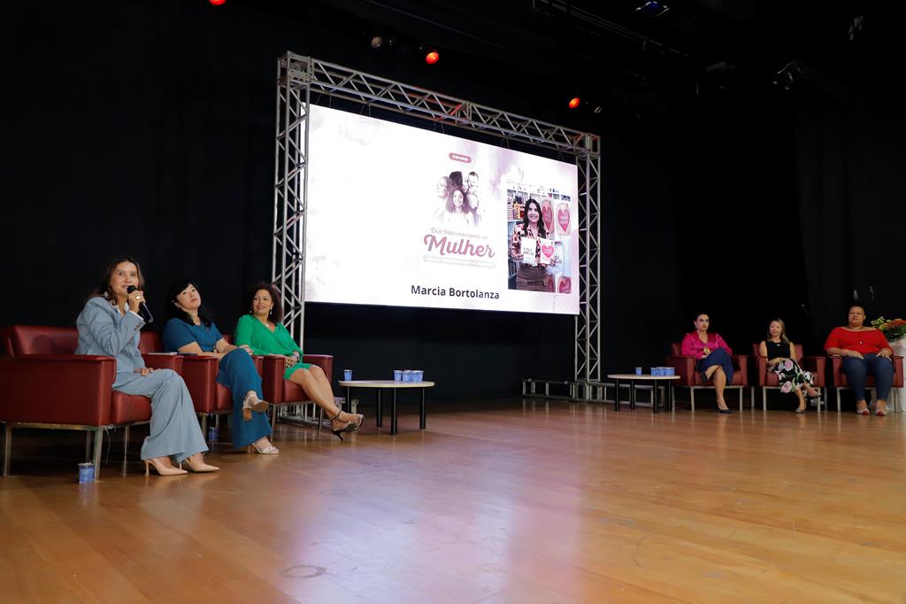 Desafios da Mulher Contemporânea é tema da programação do mês mais feminino do ano