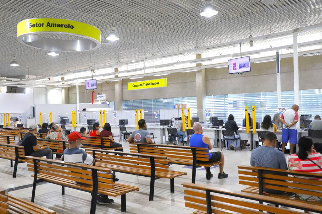 Barueri abre 20 novas oportunidades de emprego na Casa do Trabalhador
