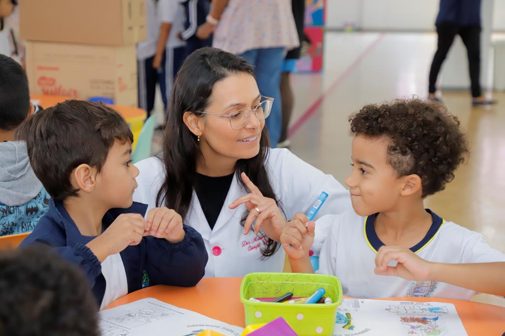 Pais elogiam Projeto Sorrisos Saudáveis na Primeira Infância